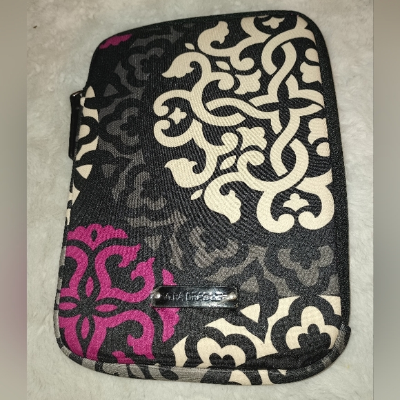 Vera Bradley Tablet E-Reader Book Cover Case Canterbury Magenta - Picture 1 of 6